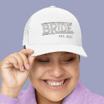 Casquette Patch Faux Pearl Brodé de mariée<br><div class="desc">Cette conception peut être personnalisée dans la zone fournie en modifiant la photo et/ou le texte. Vous pouvez également le customiser en cliquant sur Personnaliser ce Modèle, puis en choisissant l'option cliquer pour customiser et supprimer ou modifier la couleur de l'arrière - plan, ajouter du texte, modifier la couleur ou...</div>
