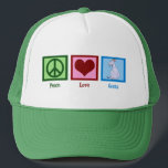 Casquette Peace Love Chèvres<br><div class="desc">Un joli signe de paix vert,  un coeur rouge et un adorable cadeau de chèvre pour un fermier ou une personne qui aime les animaux de ferme.</div>