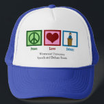 Casquette Peace Love Debate Team Custom School<br><div class="desc">Une mignonne équipe de discussion et de discours personnalisés a fait un cadeau de verre avec un signe de paix,  le coeur,  et quelqu'un qui se tient derrière un podium parlant. Customisez avec votre nom de lycée,  collège ou université.</div>