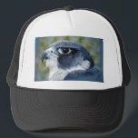 Casquette Peregrine-aérographe<br><div class="desc">Les faucons pèlerins sont des rapaces de taille de corbeau,  célèbres pour leur vitesse et leur beauté. L'artiste de la faune Kathie Miller a capturé ce magnifique oiseau de proie avec l'aérographe.</div>
