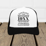 Casquette Personnalisé Vintage à la perfection<br><div class="desc">Personnalisé vintage vieilli à la perfection design pourrait être un grand cadeau pour vos amis ou membre de la famille,  ou vous pouvez l'utiliser vous-même.</div>