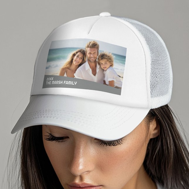 Casquette Photo minimaliste moderne avec bloc de couleur dia (Custom Photo Gallery on a Trucker Hat)