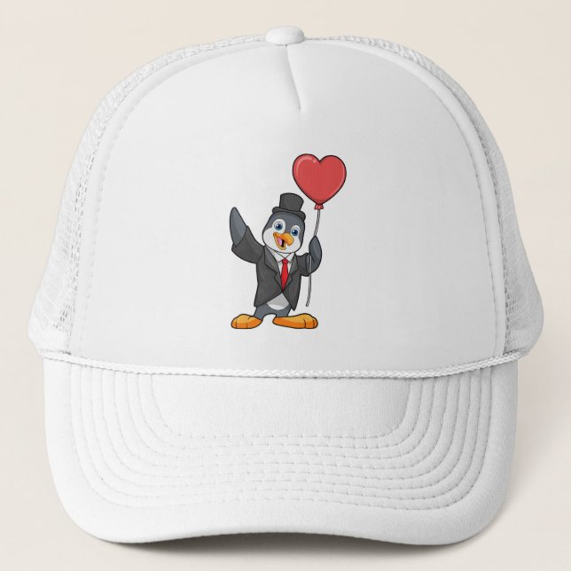 Casquette Pingouin en salle avec ballon de coeur (Devant)