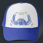Casquette Plage nautique vintage fraîche de coutume de crabe<br><div class="desc">Célébrez l'été, l'océan et la plage avec cette conception vintage nautique de crabe bleu. Une illustration gravée rustique de crabe bleu est placée sur un fond de toile-regard bronzage. Ajoutez votre texte fait sur commande - monogramme, nom de famille, nom de maison de plage, année établie, etc. - ou si...</div>