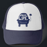 Casquette Plug Life Cute Marine Blue Electric Voiture<br><div class="desc">Branchez-vous régulièrement votre voiture électrique pour la recharger ? Alors vous vivez la vie de bouchon,  bien sûr. Ce joli design présente une illustration d'une voiture électrique en bleu marine avec le message "Plug Life" sur le pare-brise. Fait un grand cadeau pour les propriétaires de véhicules électriques fiers.</div>