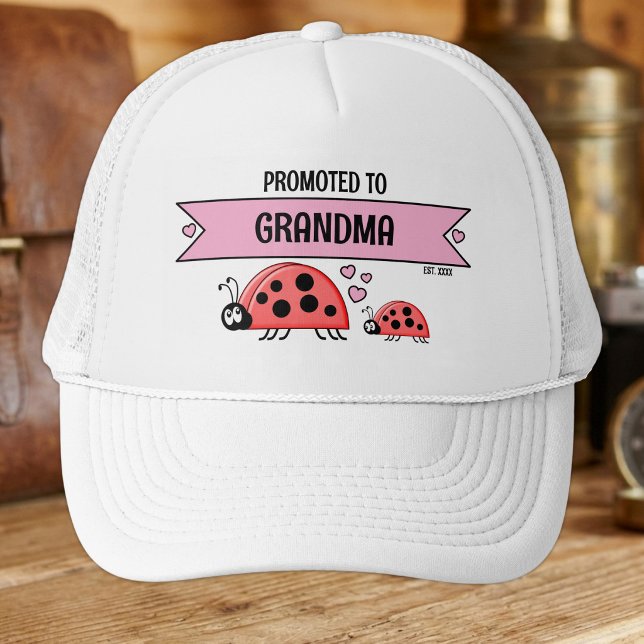 Casquette Promue au rang de grand-mère coccinelles blanches  (Créateur téléchargé)