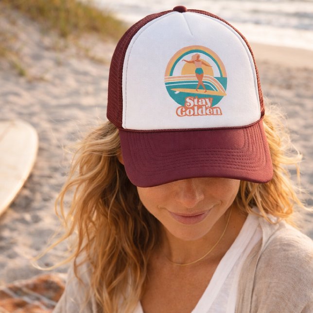 Casquette Rétro Fille Surfeuse Reste Dorée Côtière (Créateur téléchargé)