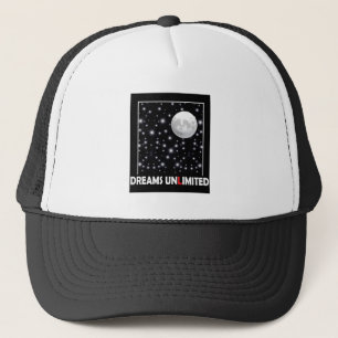 Casquette Rêves illimités avec nuits étoilées et lune.