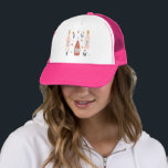 Casquette Rose Toute la journée amateurs de vin Trucker Hat<br><div class="desc">ROSE TOUTE LA JOURNÉE ! Commencez la fête avec ce chapeau amusant de camionneur. L'art dessiné à la main juste pour vous ! Consultez ma boutique pour plus de designs !</div>