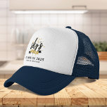 Casquette Sky's The Limit Class of 2025 Personnalisé Grad<br><div class="desc">Le design Sky's The Limit Graduate Class of 2025 vous pouvez facilement personnaliser en remplaçant le nom de l'espace réservé lorsque vous cliquez sur le bouton "Personnaliser" ci-dessus.</div>