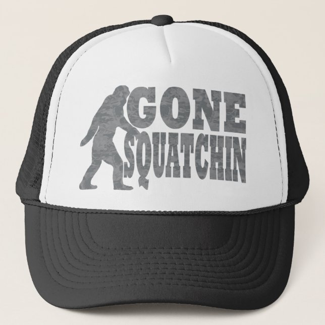 Casquette Texte et Bigfoot allés de noir de squatchin (Devant)