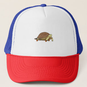 Casquette Tortue en patinage avec skateboard