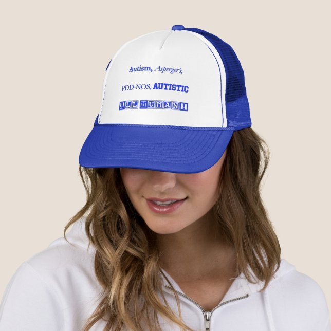 Casquette Tous HUMAINS (En situation)