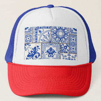 Casquette Victorian Majolica : Patchwork Tile Motif.