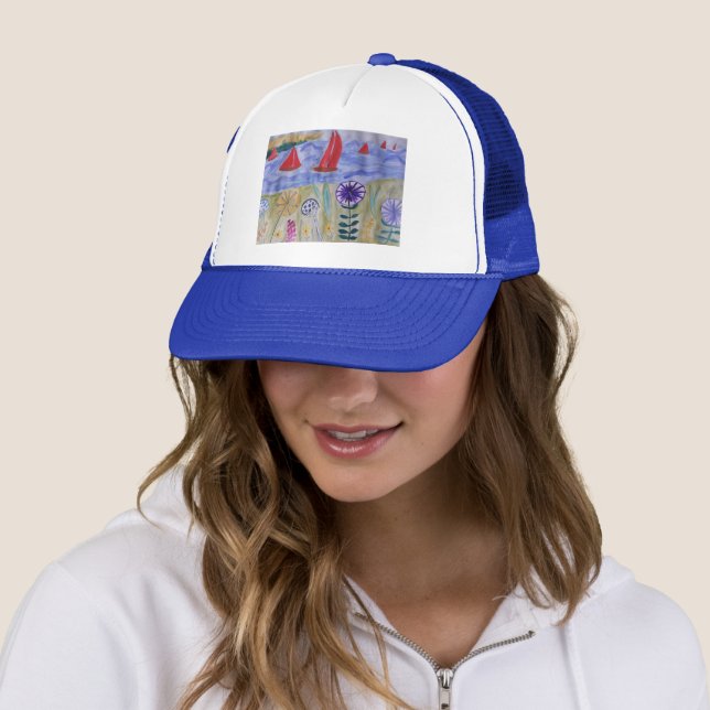 Casquette Voiles et fleurs rouges (En situation)