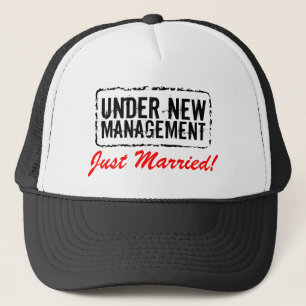 Casquettes mariés   Sous la nouvelle direction