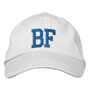 CASQUETTES MONOGRAMMÉES