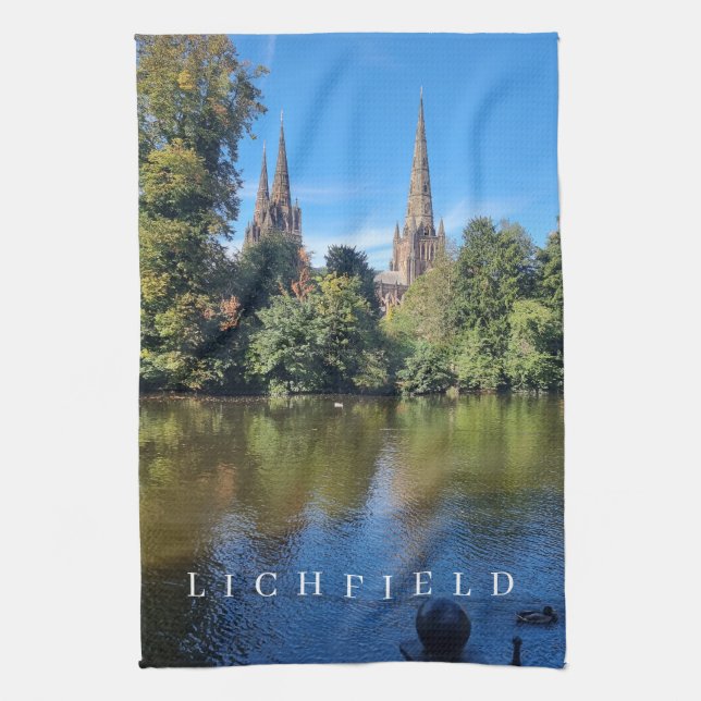 Cathédrale de Lichfield face à la serviette de thé (Vertical)