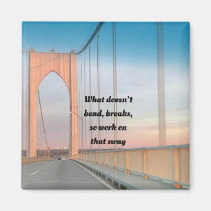 Ce qui ne plie pas rompt le mignon aimant de devis