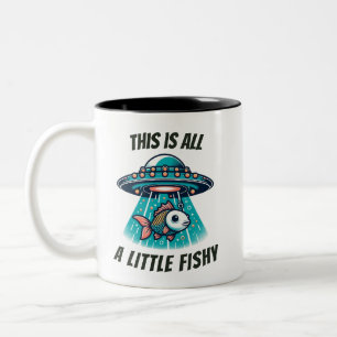Ceci est un mug en forme de vaisseau spatial OVNI