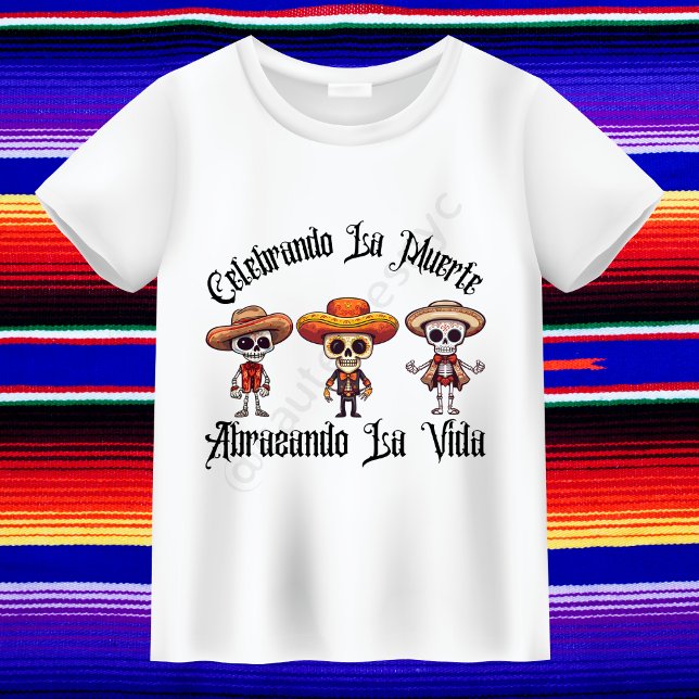 Celebrando La Muerte, Abrazando La Vida T-shirt (Créateur téléchargé)