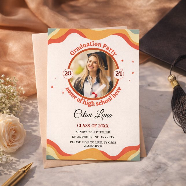 Célébrez avec des invitations de remise de diplôme (Celebrate with Groovy Retro Graduation Invitations)
