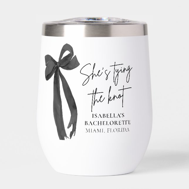 Cérémonie de mariage de Black Bow She's Tying the  (Avant)