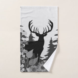 Cerf avec grand rack hors forêt