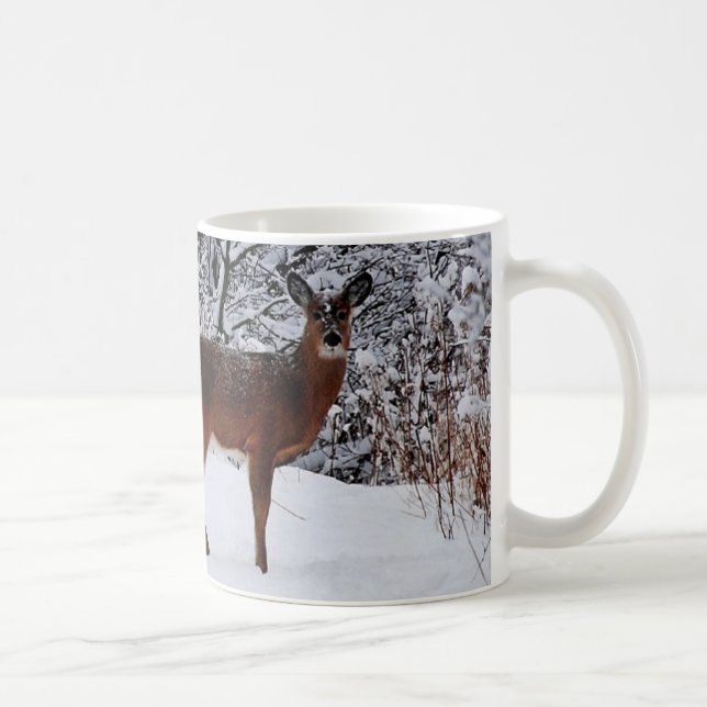 Cerf blanc en hiver Mug de café de neige (Droite)