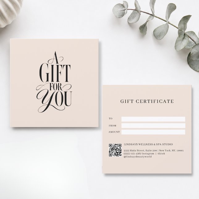 Certificat Cadeau Code QR Beige Police de Caractèr (Modern Script Font Beige QR Code Gift Certificate)