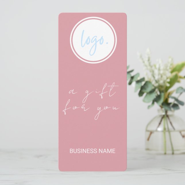 CERTIFICAT CADEAU DE LOGO DE LOGO DE ROSE BLANC (Debout devant)