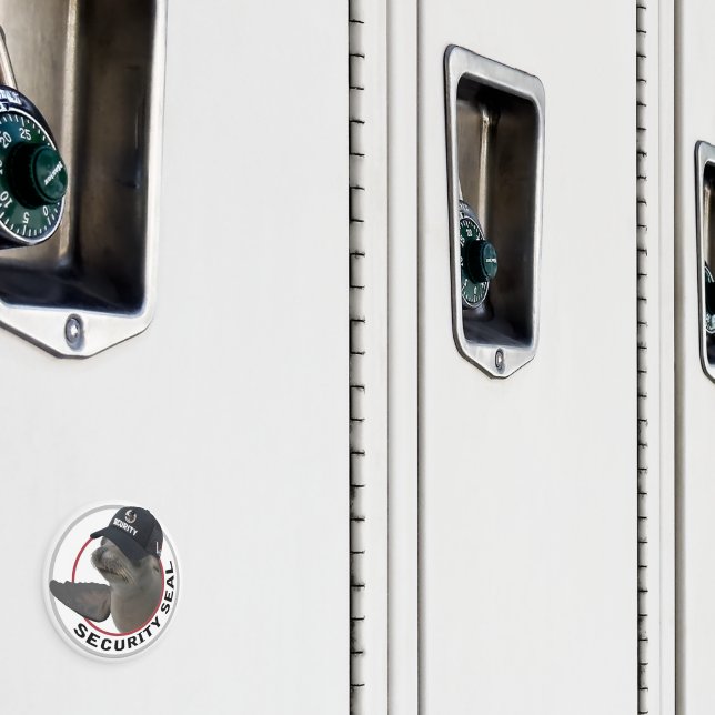 Certified Security Seal | Deadpan Seal Magnet (In situ (casier))