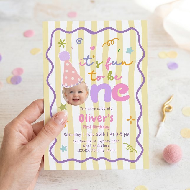 C'est amusant d'être une invitation d'anniversaire (Créateur téléchargé)