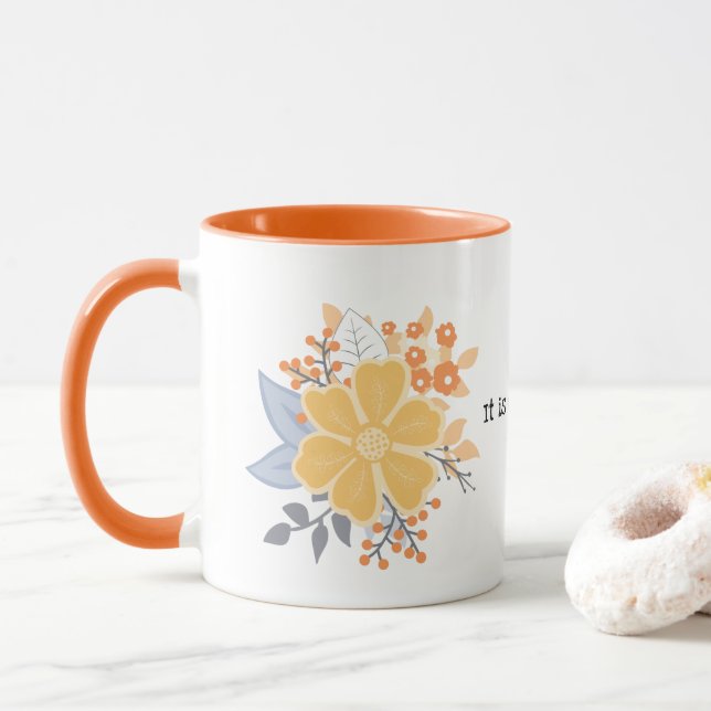 C'est ce qu'il est. Mug de fleurs gris orange (Avec donut)
