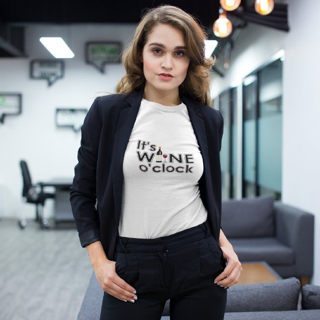 C'est le T-shirt Wine O'Clock (Créateur téléchargé)