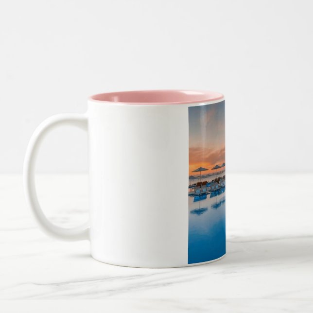 C'EST UN MUG AU CAFÉ. POUR CAFÉ ET THÉ. (Gauche)