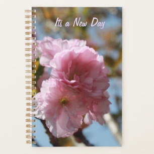 C'est un nouveau jour Fleur rose en fleurs