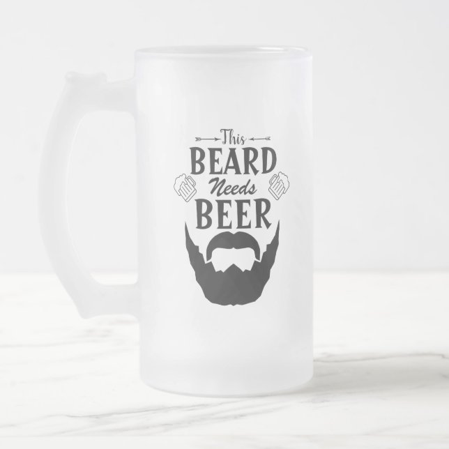 Cette barbe a besoin d'une tasse de bière (Gauche)