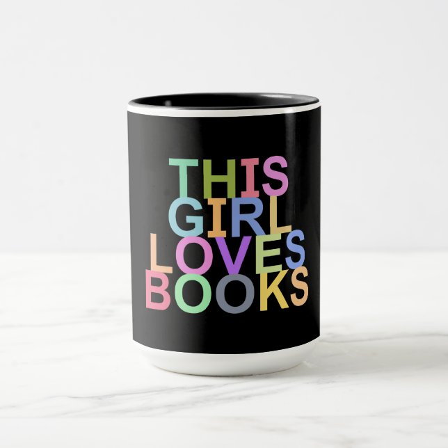 CETTE FILLE AIME LES LIVRES MUG (Centre)