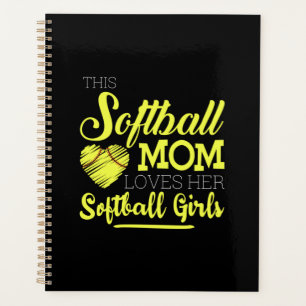Cette maman de softball adore ses filles de softba