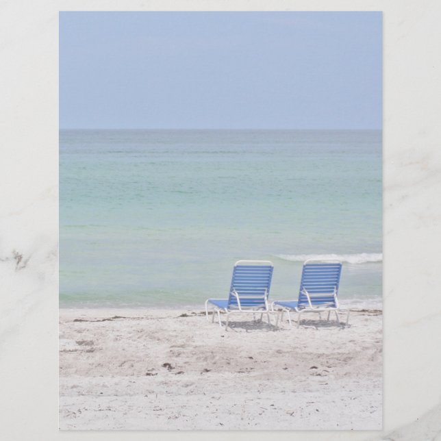 Chaises sur la plage à l'arrêt (Devant)