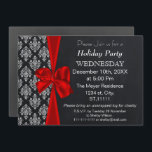 Chalkboard damask red bow Fête Invitation<br><div class="desc">Tableau noir damassé arc rouge,  fête,  Dîner de Noël,  Fête de Noël Invitation</div>