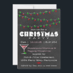 Chalkboard Martini Invitations de Noël<br><div class="desc">Ce design comprend des lampes à craie rouge et verte en tableau noir et un martini à la menthe poivrée.</div>