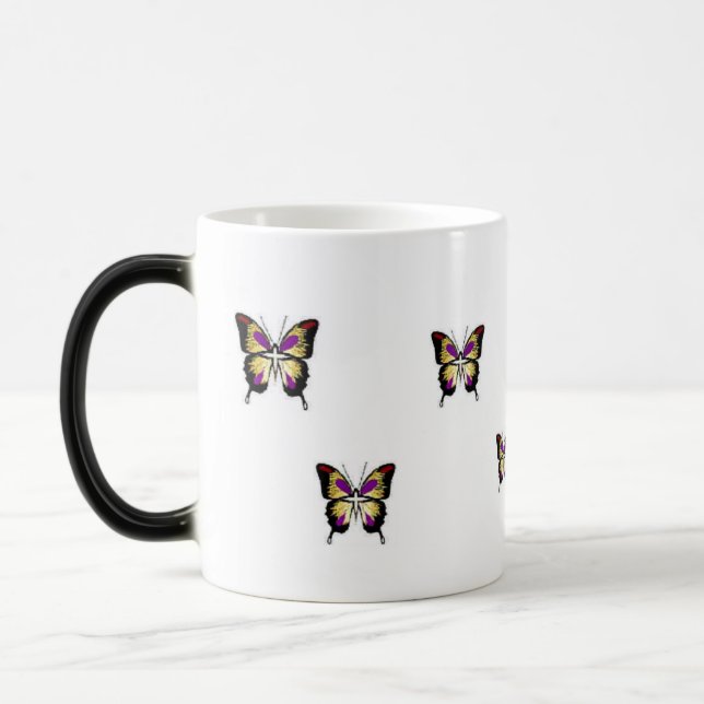 CHANGEMENTS Morphing de tasse de papillon si chaud (Gauche)