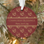 CHANUKAH BÉNÉFICIE D'UNE Customisée Dreidel Burgun<br><div class="desc">Décor élégant et élégant pour votre décor HANOUKKA. Le design présente une impression dreidel couleur or dans un motif carrelé avec un texte d'espace réservé personnalisable que vous pouvez remplacer par votre propre choix de salutation et de texte. Les couleurs sont bordeaux et dorées. D'autres versions sont disponibles. Les éléments...</div>