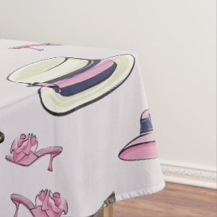 Chapeau et chaussure de Derby élégant / Nappe rose