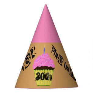 Chapeaux De Fètes 30ème Au-dessus du rose de colline le petit gâte