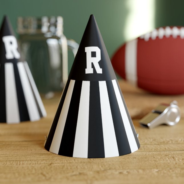 Chapeaux De Fètes Casquette de la partie référentielle de Monogramme (Hup! Add your initial to this black & white referee stripe party hat! Perfect for sports parties)