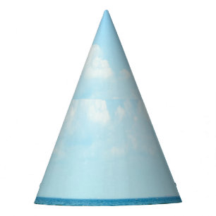 Chapeaux De Fètes Eau Océanique, Ciel bleu clair.