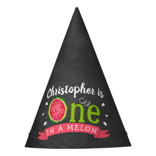 Chapeaux De Fètes One In A Melon Chalkboard 1er anniversaire